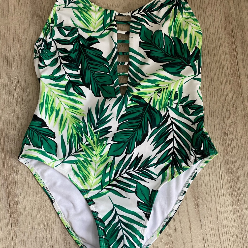 Target leaf one piece.